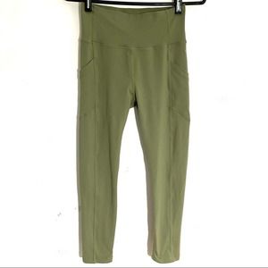 Paragon workout athletic athleisure leggings with pockets Vguc sage green size S